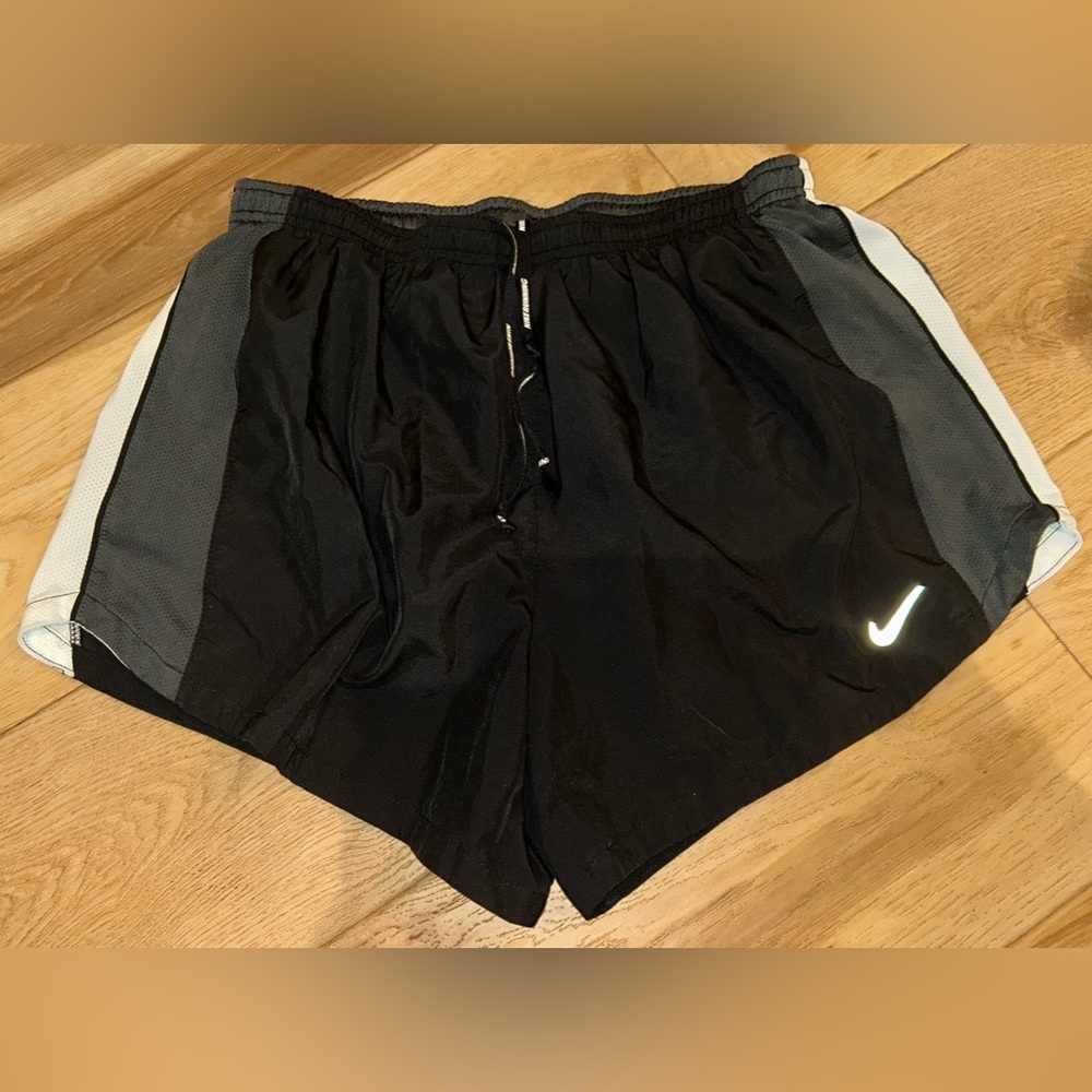 Nike Dri Fit Women's Running Shorts in Black/Gray/White Size Medium